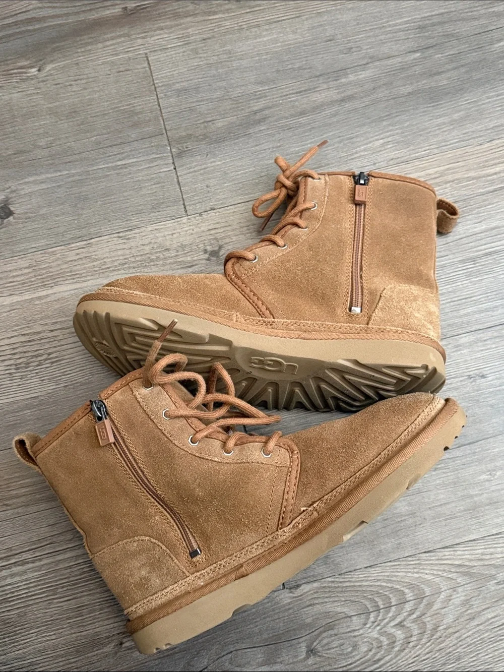 UGG Kids' Chestnut Suede Lace-Up Zip Boots